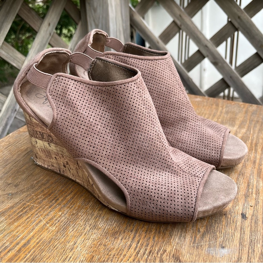 LifeStride Hinx Wedge Sandal Size 8.5 Tan Taupe